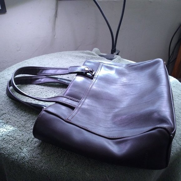 Liz Claborne soft brow leather purse bag - Picture 4 of 10